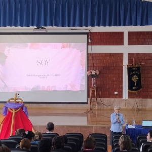 Realizan la primera sesión del Plan de Competencias Profesionales para los funcionarios/as del colegio